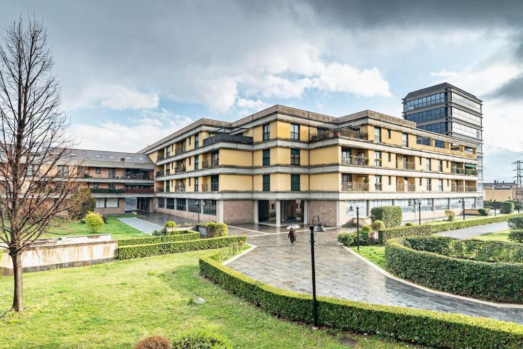 Broletto Park Apartment - Affitti Brevi Italia 莱科 外观 照片