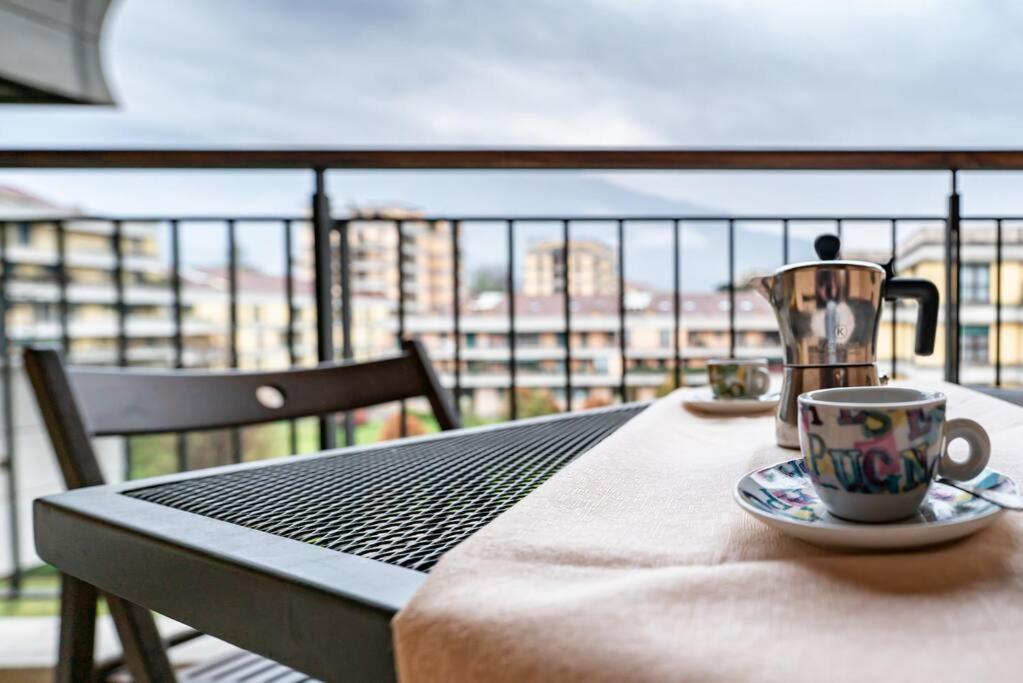Broletto Park Apartment - Affitti Brevi Italia 莱科 外观 照片