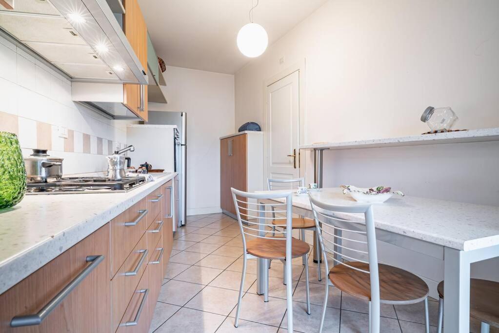 Broletto Park Apartment - Affitti Brevi Italia 莱科 外观 照片