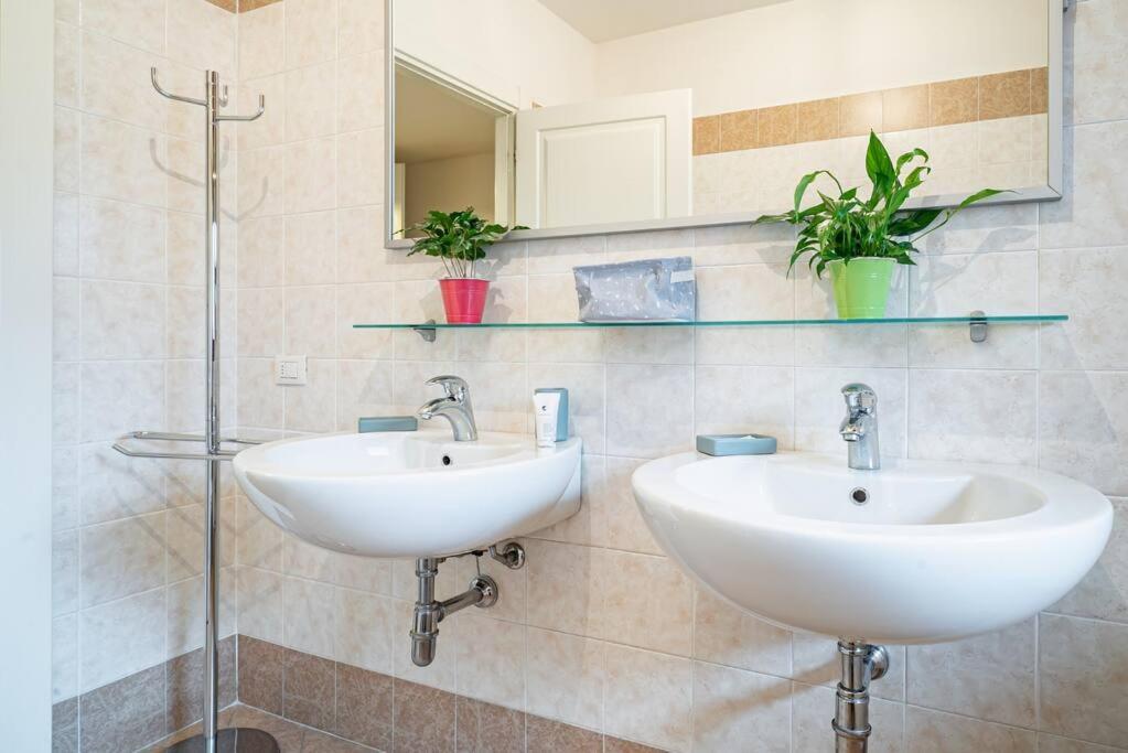Broletto Park Apartment - Affitti Brevi Italia 莱科 外观 照片