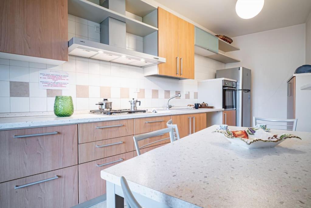 Broletto Park Apartment - Affitti Brevi Italia 莱科 外观 照片